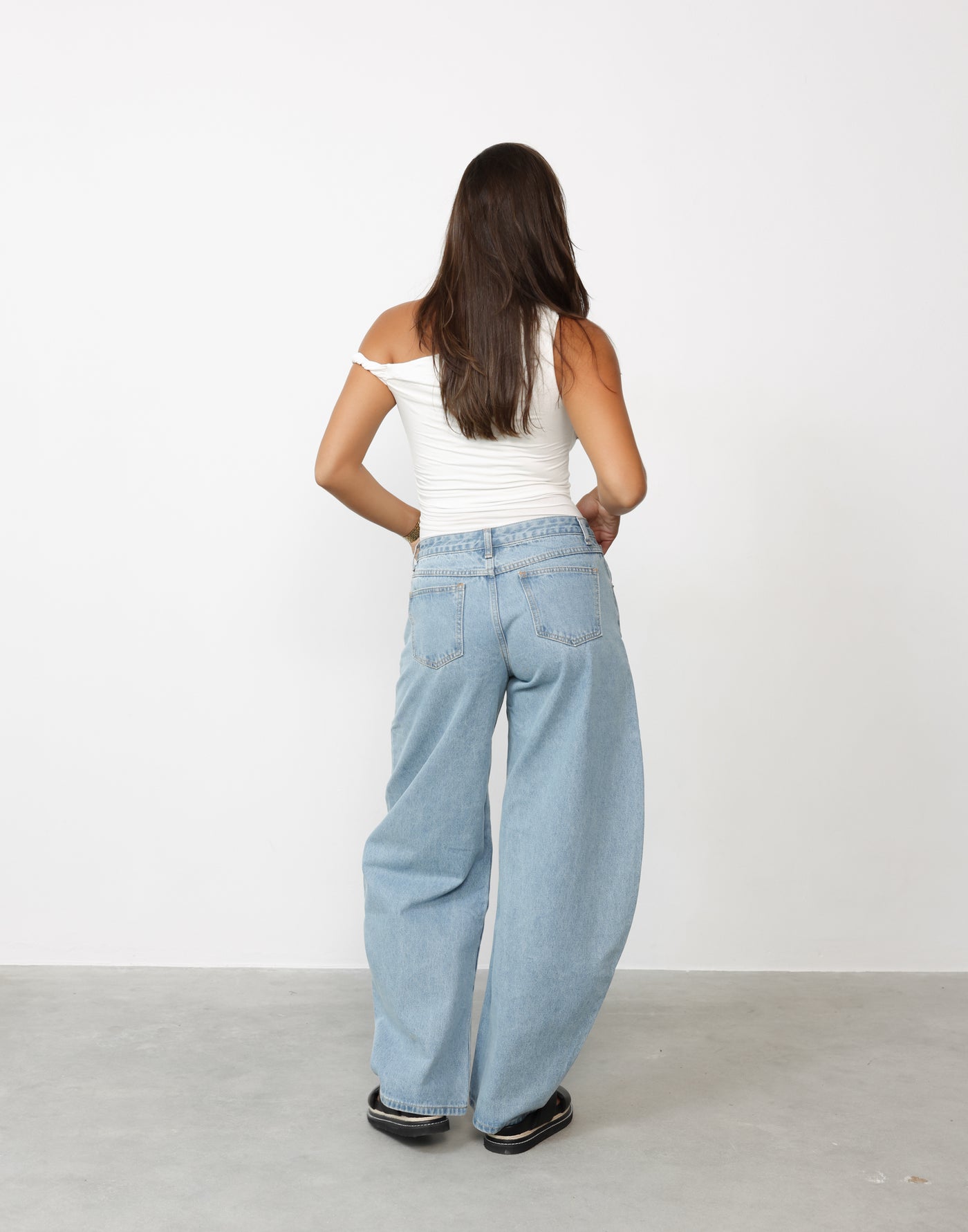 Horseshoe Jean (Washed Blue) - By Lioness - Barrel Style Low Rise Jeans - Women's Pants - Charcoal Clothing