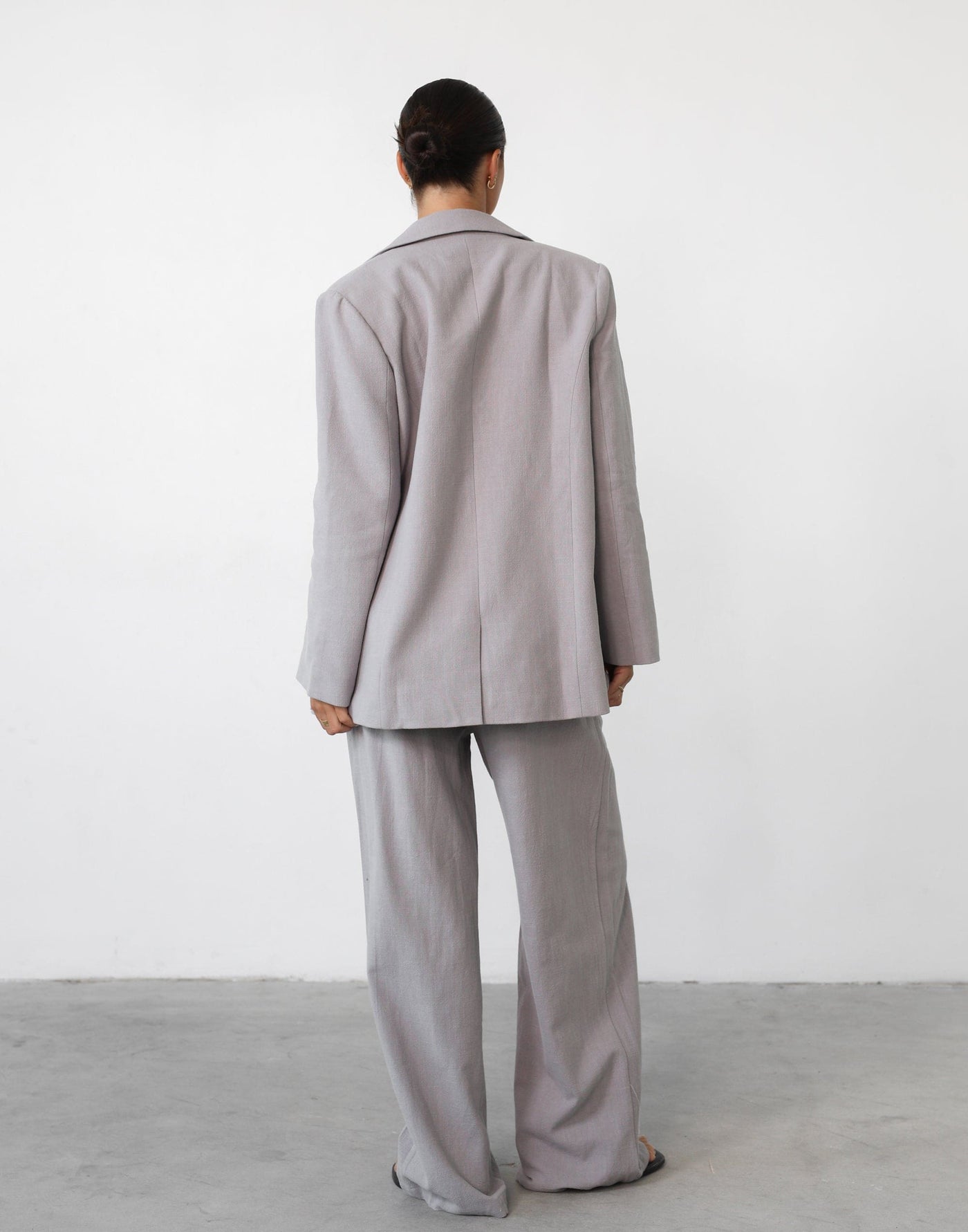 Leo Blazer (Rhode) - By Lioness - Oversized Lined Linen Blazer - Women's Outerwear - Charcoal Clothing