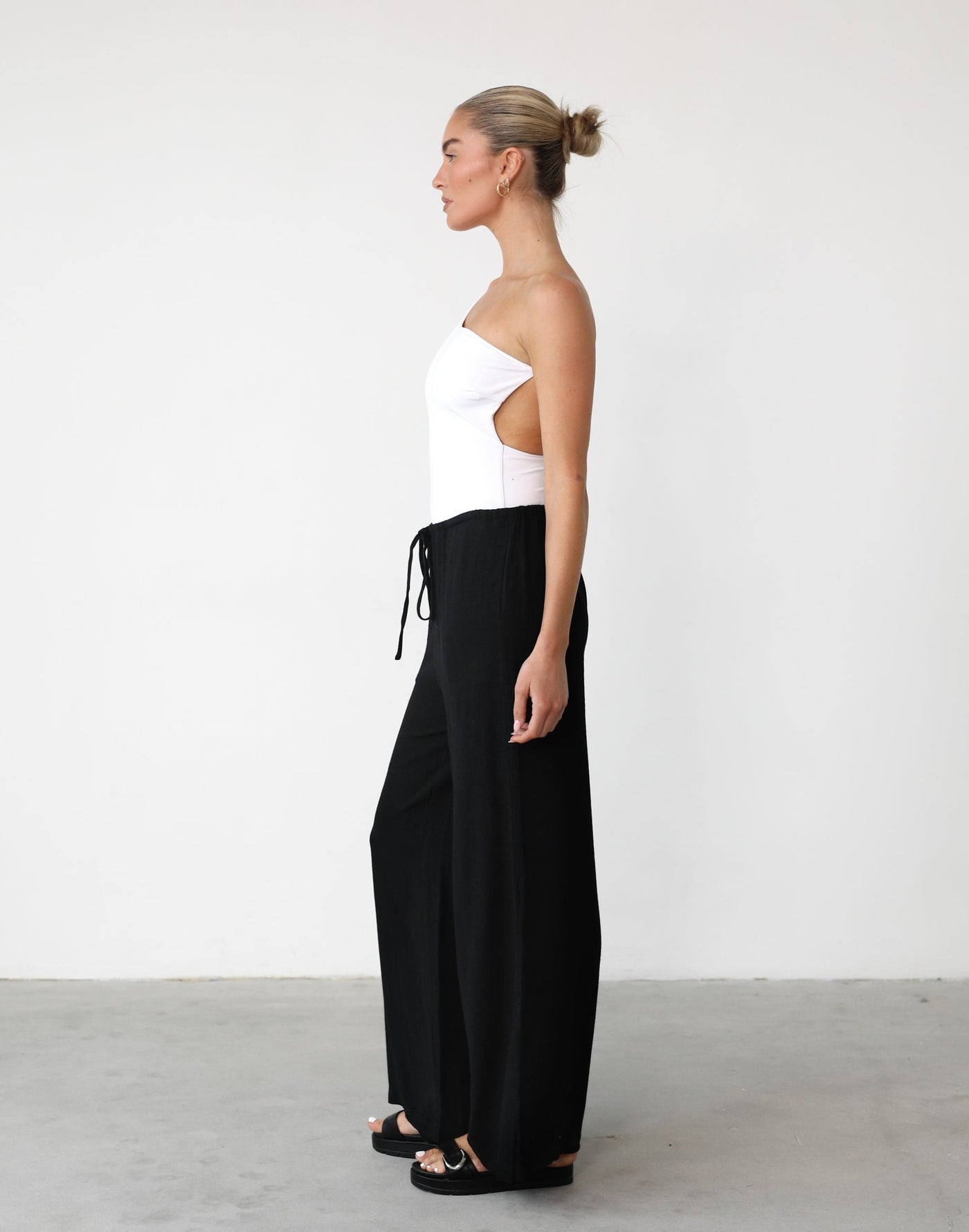 Amee Linen Pants (Black) - Adjustable Waist Tie Linen Pants - Women's Pants - Charcoal Clothing