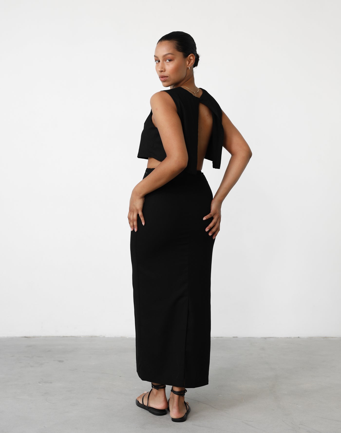 Sincerity Linen Top (Black) - Black Top - Women's Top - Charcoal Clothing