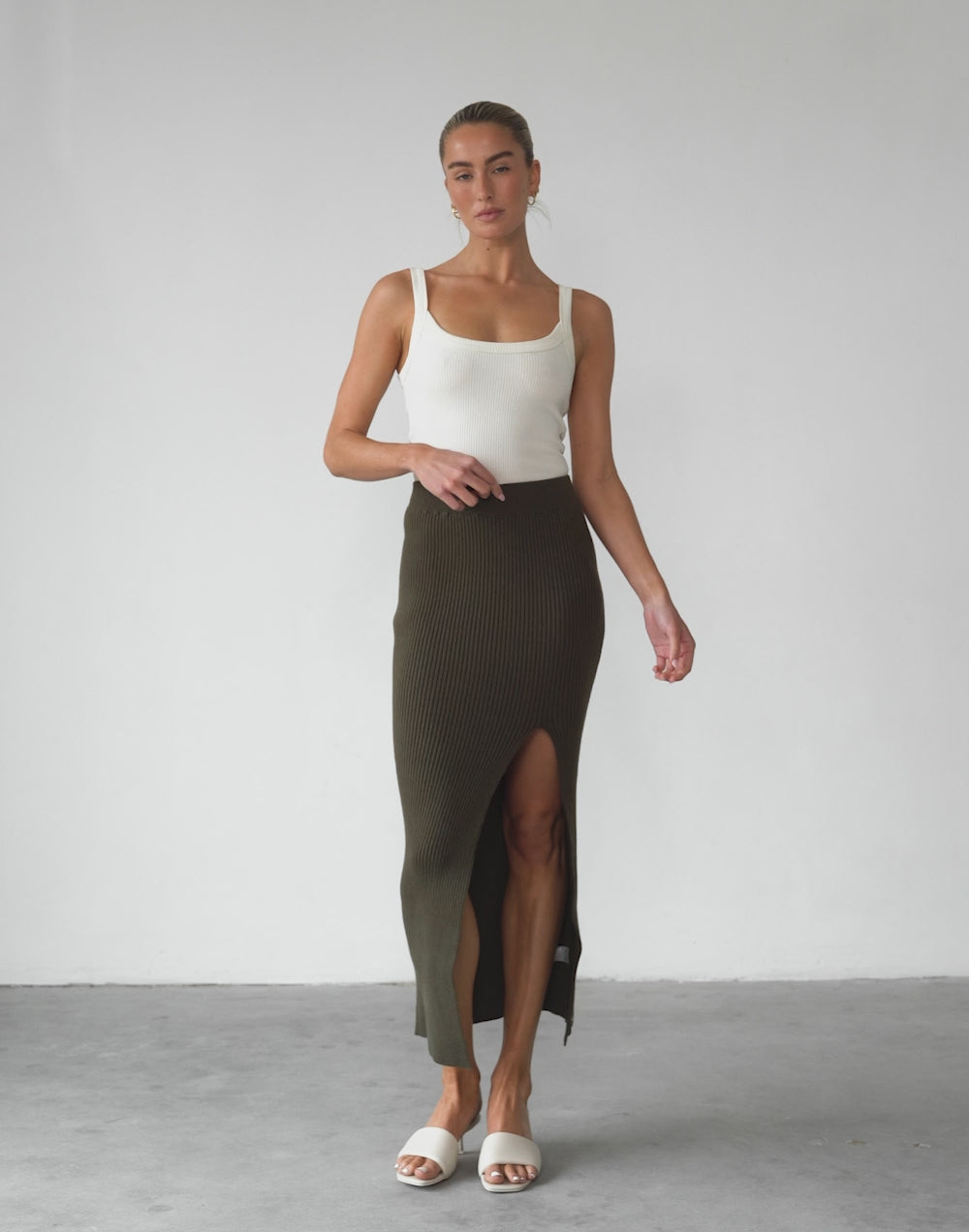 Esmie Maxi Skirt (Burnt Olive)