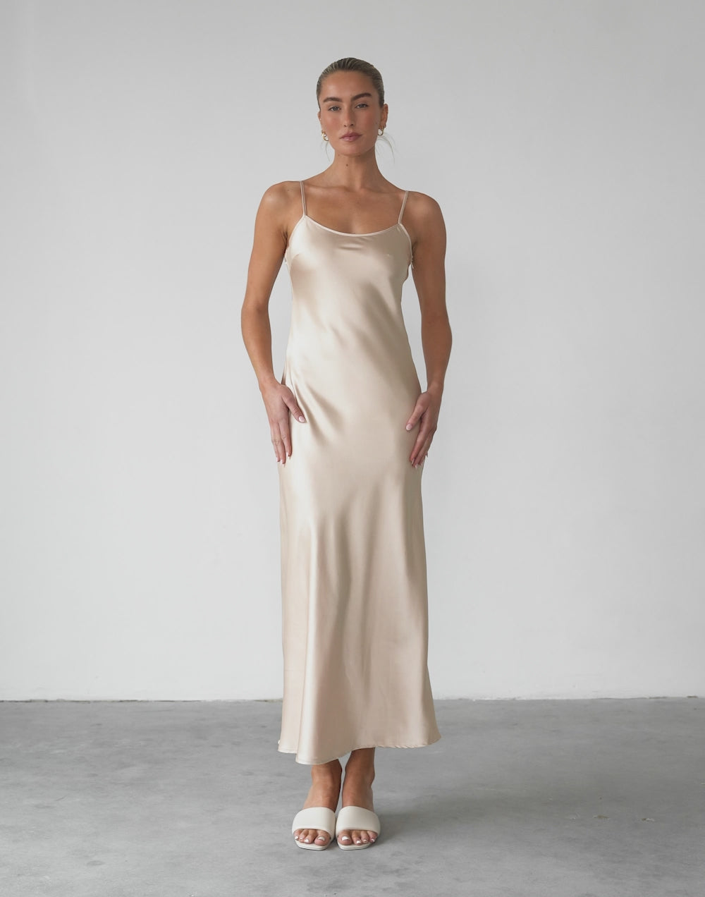Martha Maxi Dress (Sandstone)