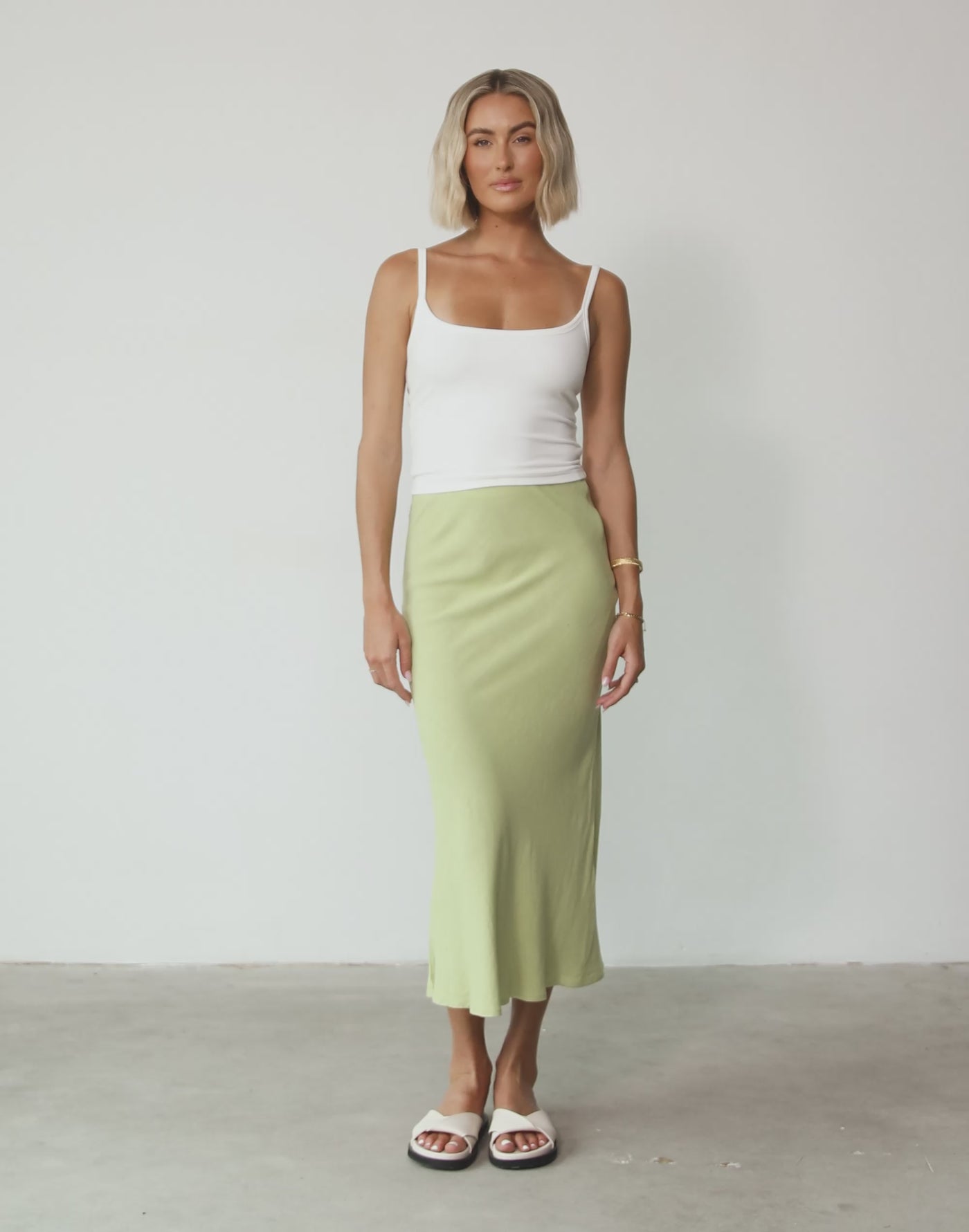Rosemaria Midi Skirt (Apple)