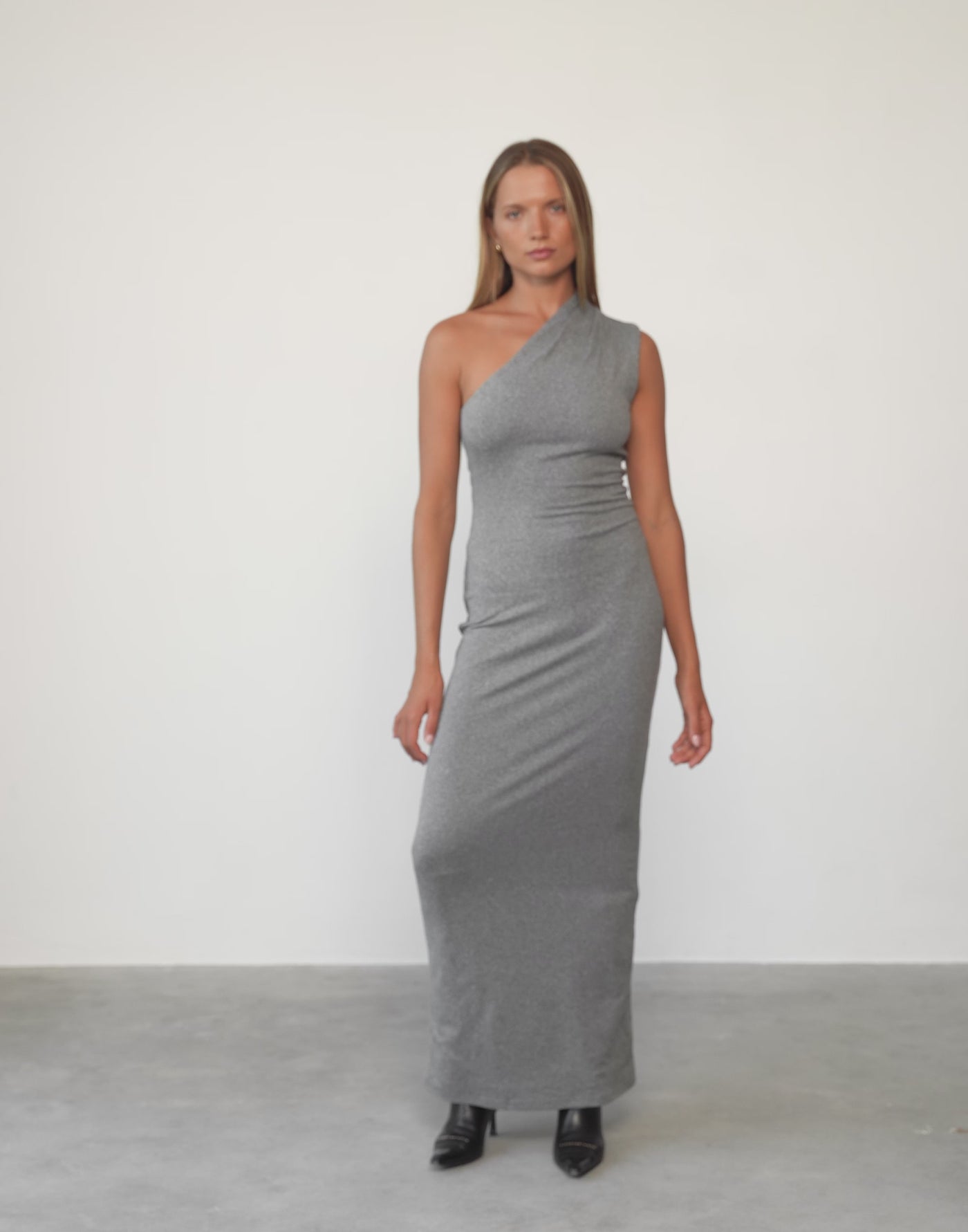 Jovelle Maxi Dress (Grey)